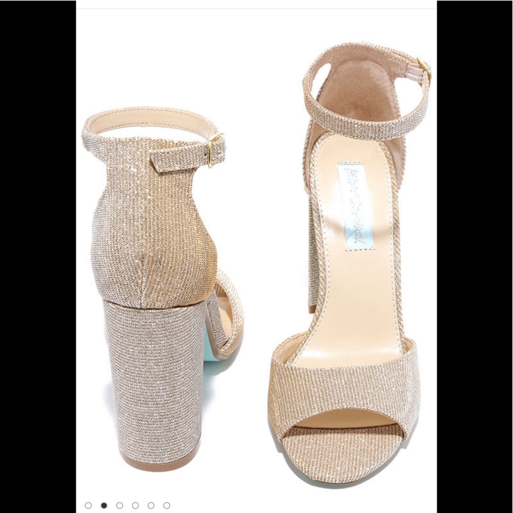 Betsey Johnson Carly Gold Glitter Heels Size 6